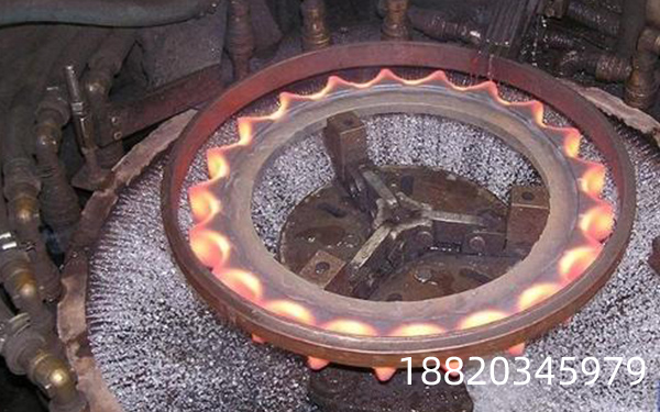 齿轮滚刀黄色草莓视频APP的热处理工艺