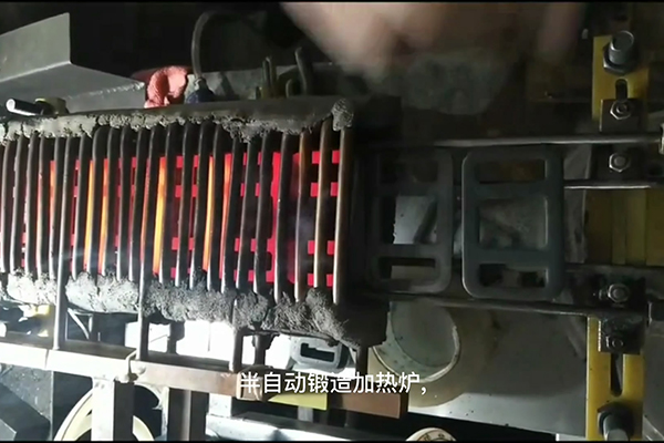 超音频污污污草莓视频成人加热设备，半自动锻造加热炉