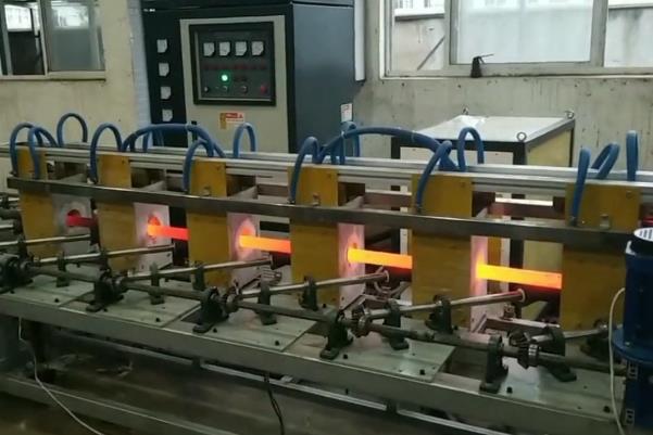 中频圆钢调质生产线实拍 中频污污污草莓视频成人加热设备