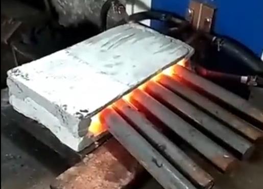 超音频污污污草莓视频成人加热设备 棒料加热淬火退火热处理