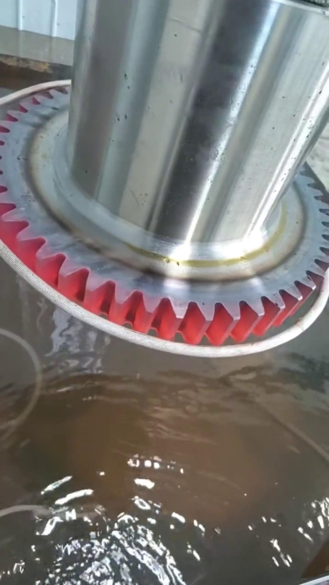 齿轮淬火用高频淬火机床 高频黄色草莓视频APP加工深度可控 温度精准