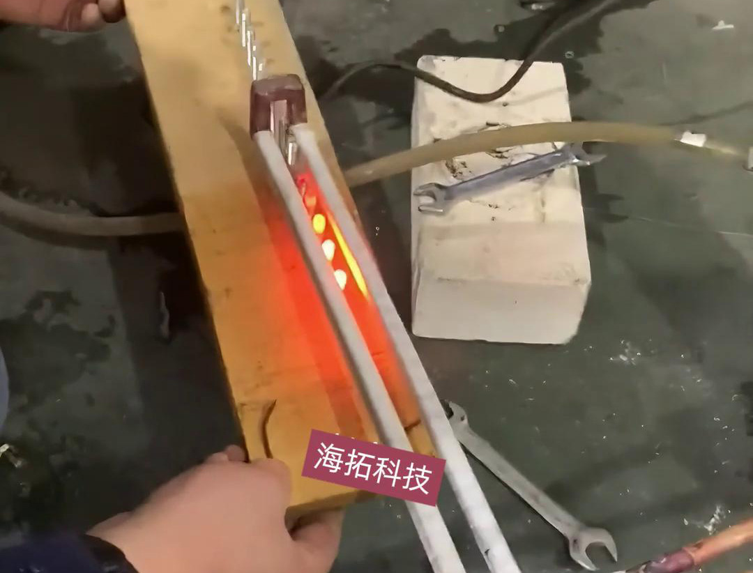 6mm端头在线退火，高频加热机配合自动输送带实现均匀加热退火