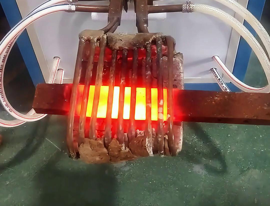 超音频污污污草莓视频成人加热设备广泛应用于各种金属工件的加热