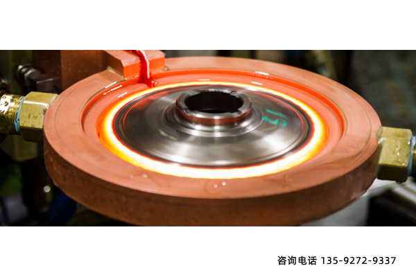 气缸套污污污草莓视频成人热处理车间