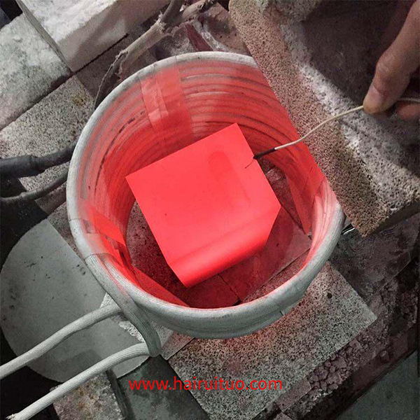 中频污污污草莓视频成人加热设备全桥逆变器的电路