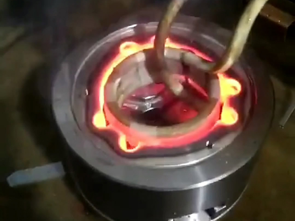 立式高频黄色草莓视频APP热处理钢材加热温差的控制