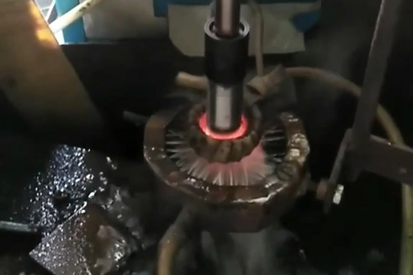 ​钢材污污污草莓视频成人加热设备快速热处理的工艺节能特点